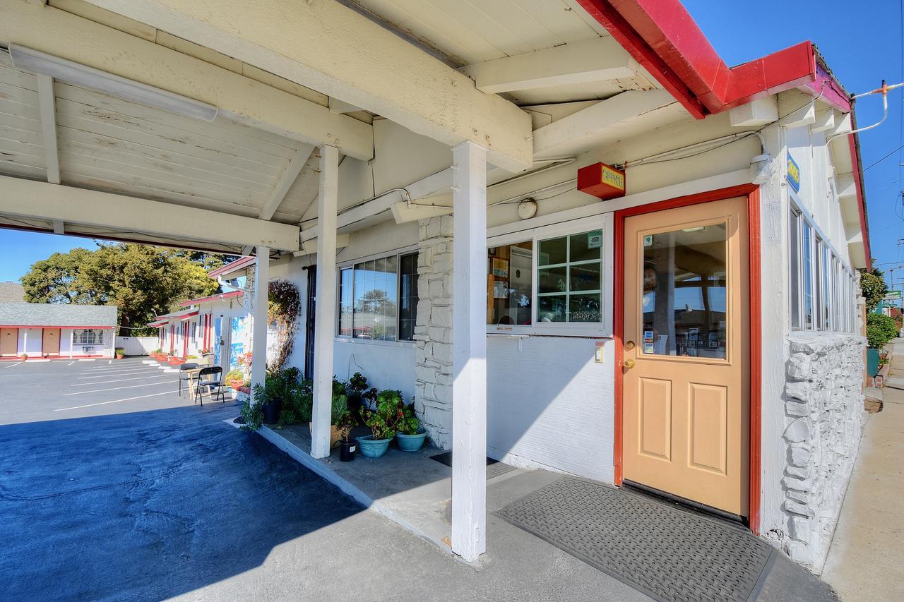 Bayside Inn Monterey Exterior foto